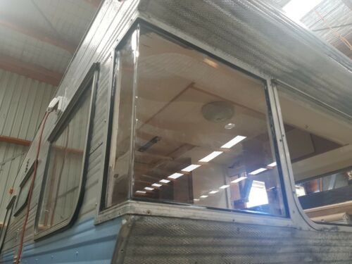 RETRO CARAVAN 90 DEG BENT CORNER WINDOW ACRYLIC GLASS ONLY FRANKLIN MILLARD